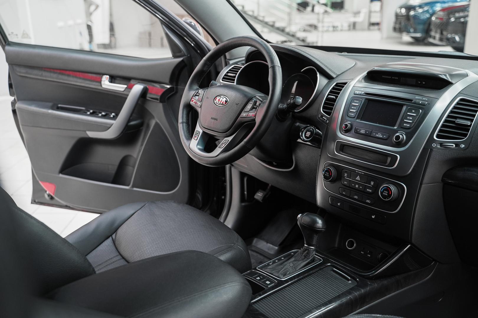 Kia Sorento 2013, черный, ДЦ Орехово