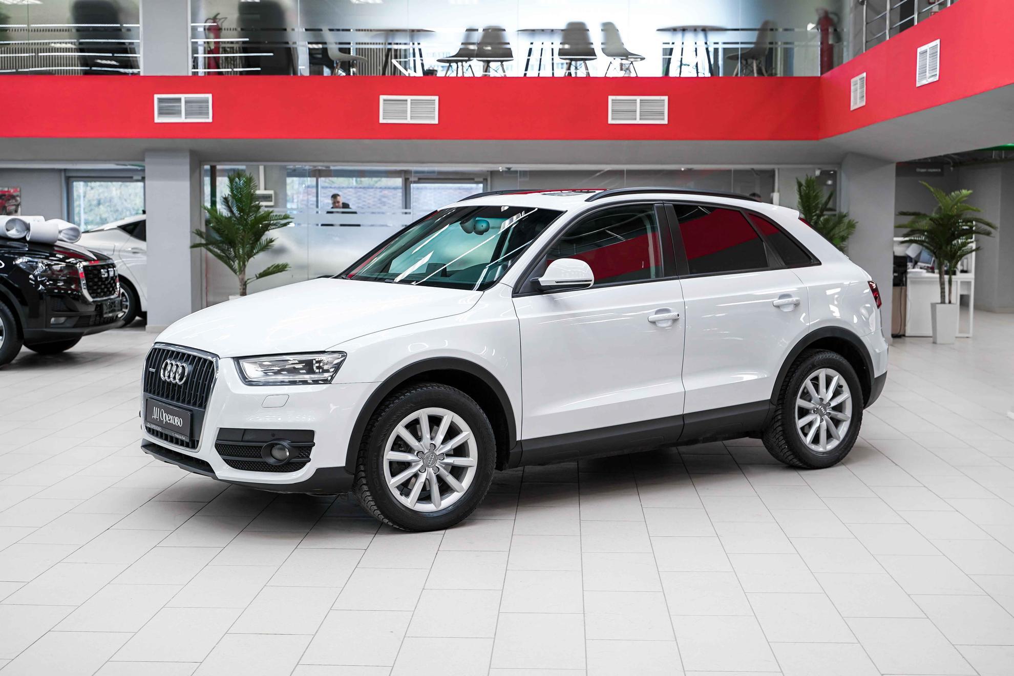 Audi Q3 2013, белый, ДЦ Орехово