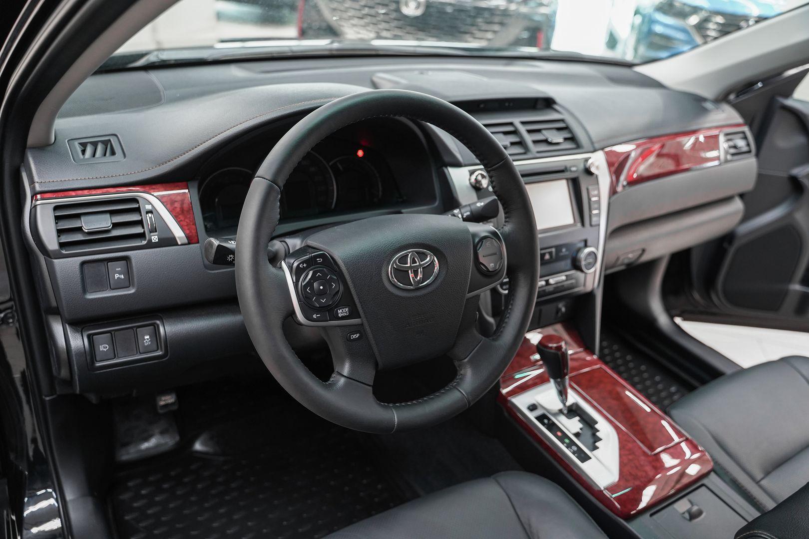 Toyota Camry 2014, черный, ДЦ Орехово