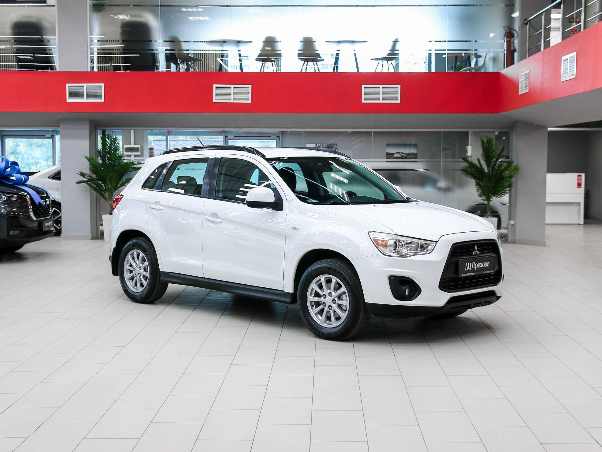 Mitsubishi ASX 2014, белый, ДЦ Орехово