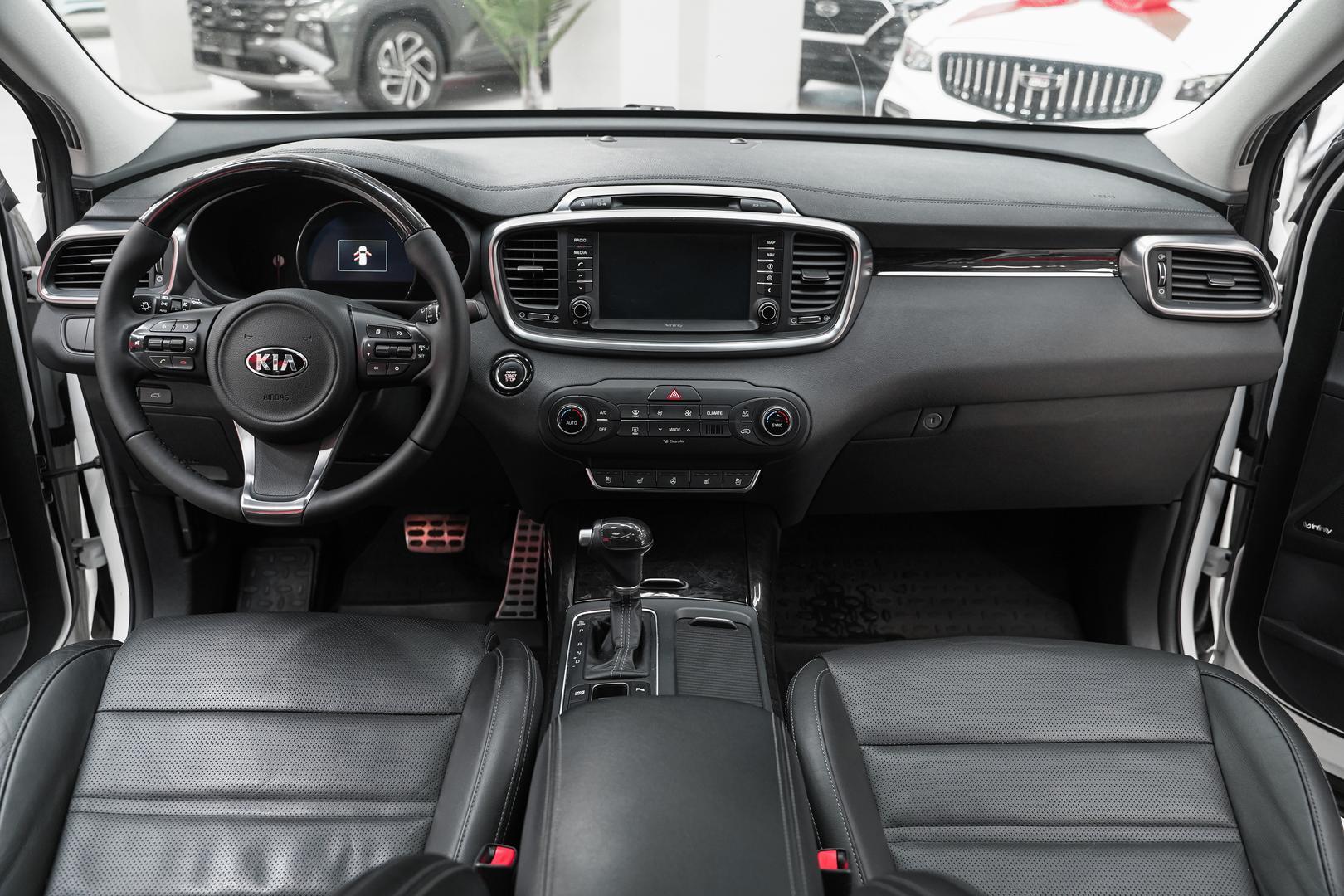 Kia Sorento 2017, белый, ДЦ Орехово