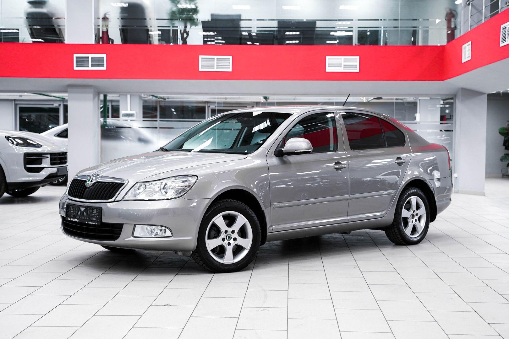 Skoda Octavia 2011, серый, ДЦ Орехово