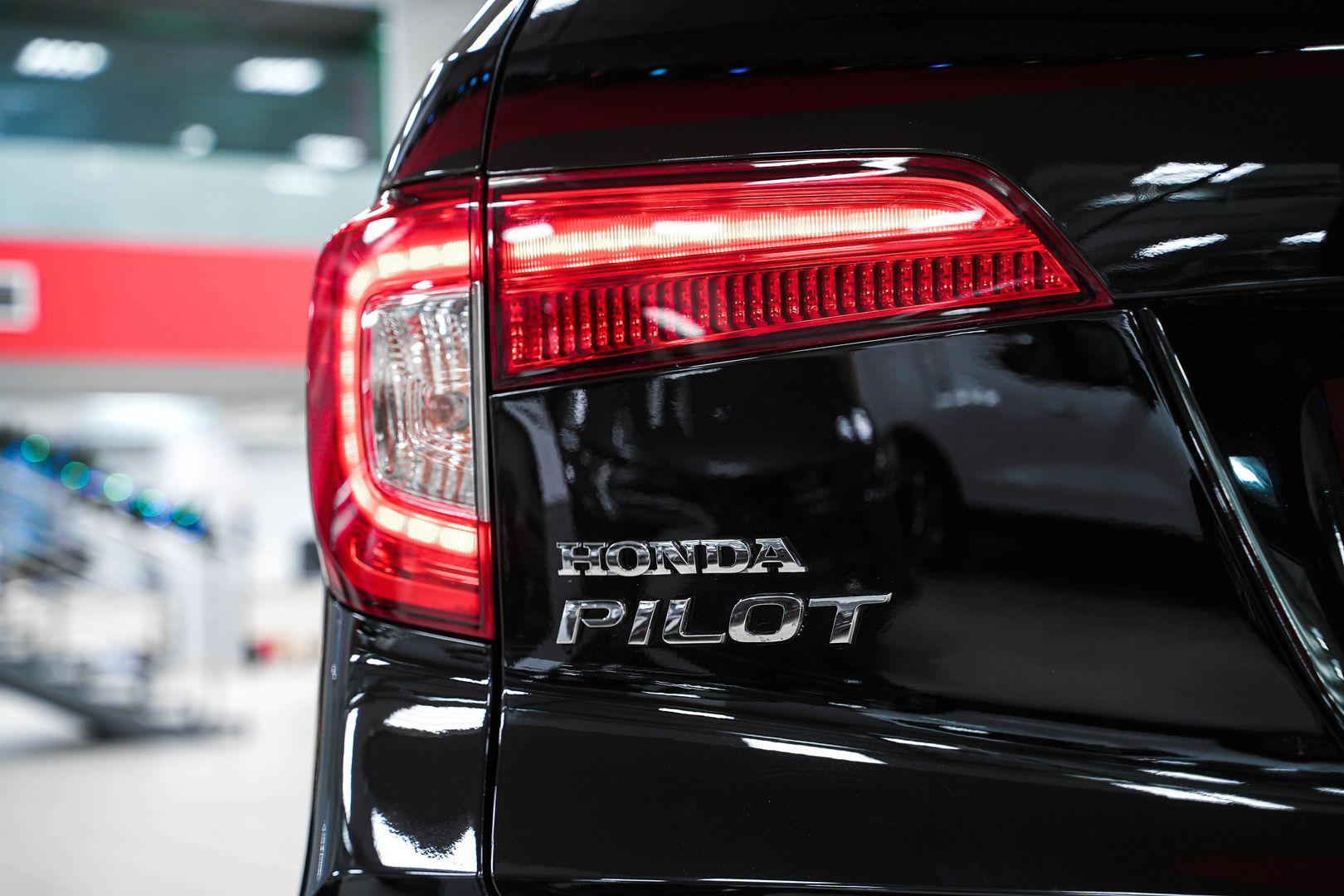 Honda Pilot 2016, черный, ДЦ Орехово