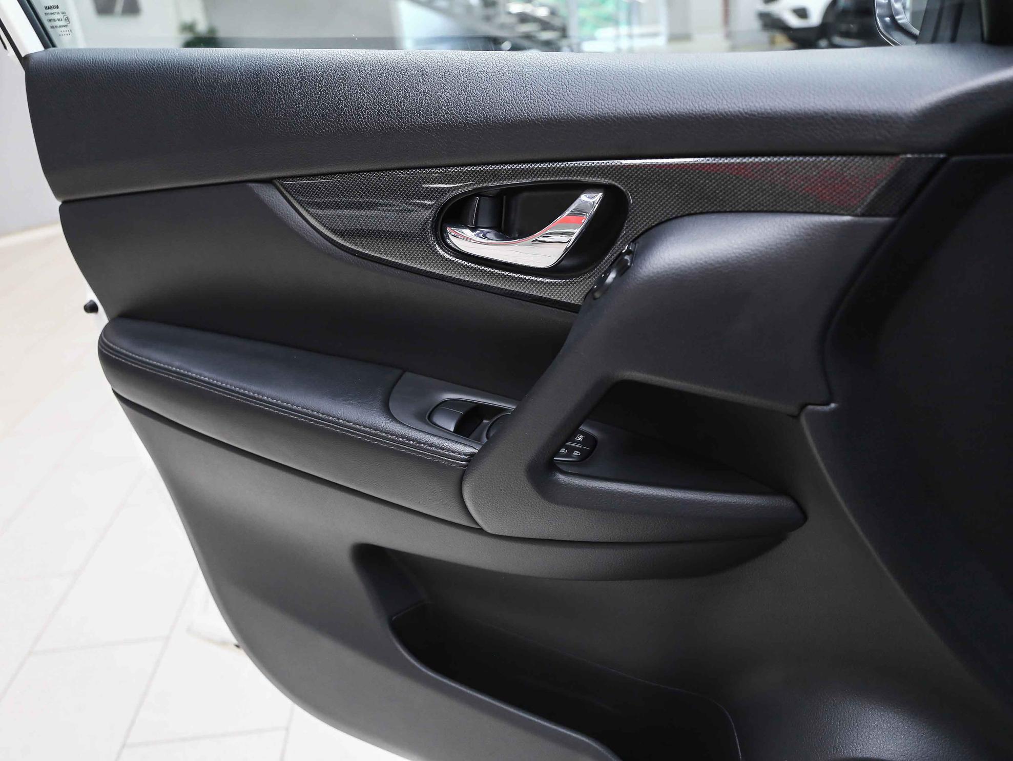 Nissan X-Trail 2015, белый, ДЦ Орехово