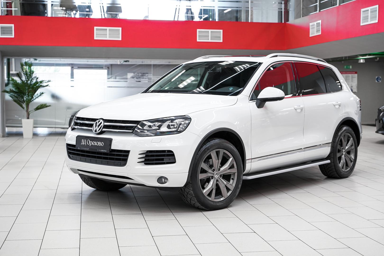 Volkswagen Touareg 2012, белый, ДЦ Орехово
