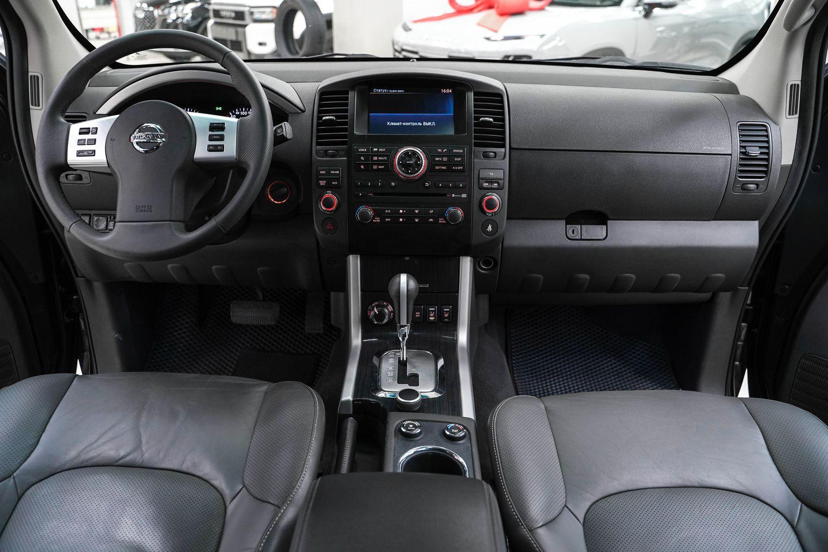 Nissan Pathfinder 2012, коричневый, ДЦ Орехово