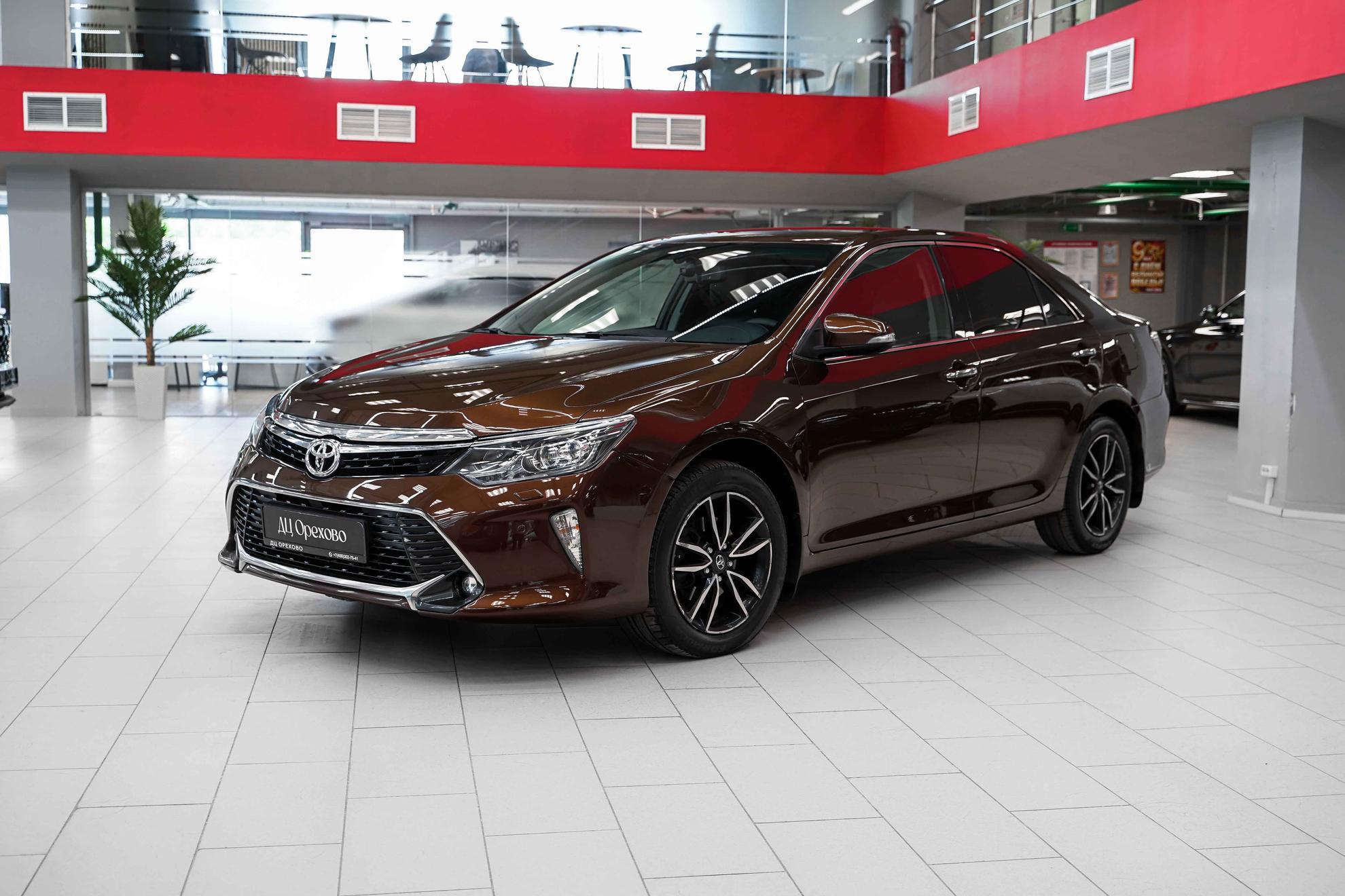 Toyota Camry 2017, коричневый, ДЦ Орехово