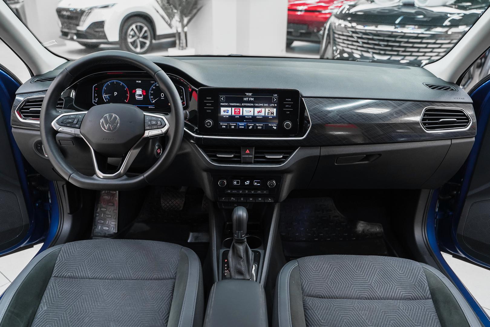 Volkswagen Polo 2021, синий, ДЦ Орехово