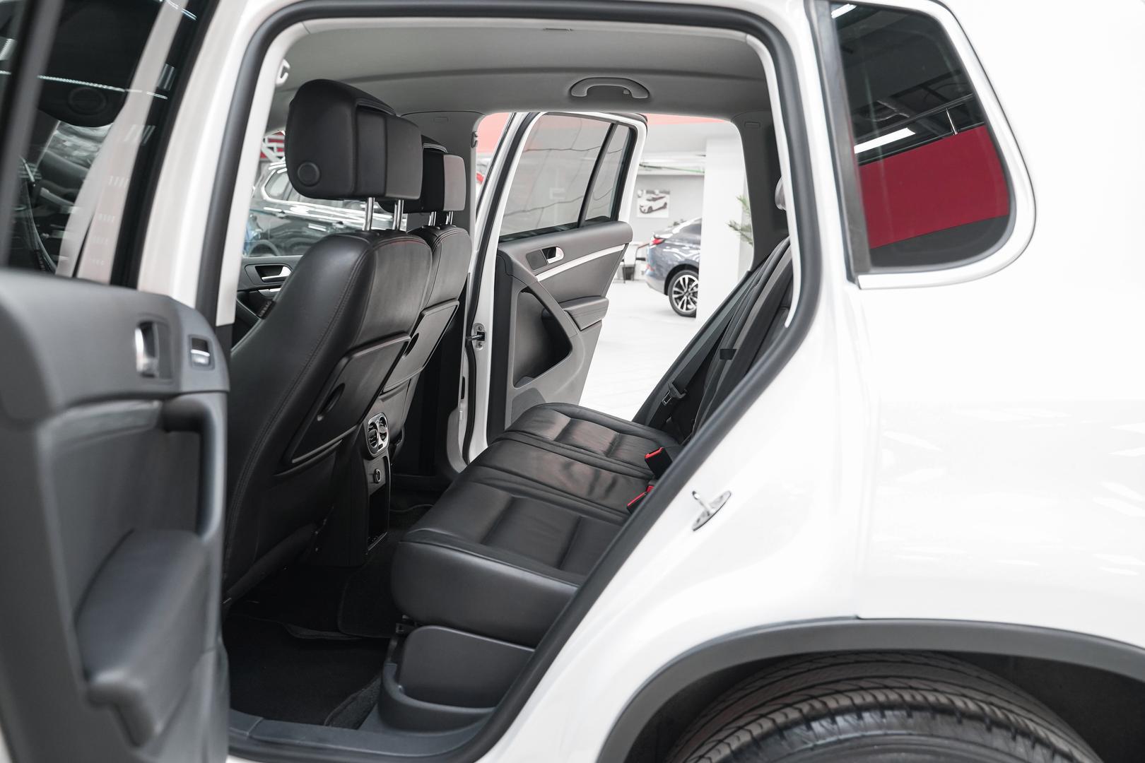 Volkswagen Tiguan 2013, белый, ДЦ Орехово
