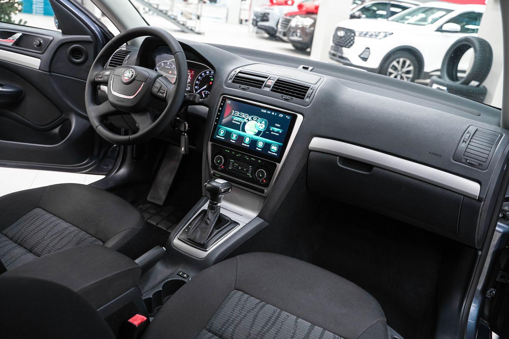 Skoda Octavia 2011, серый, ДЦ Орехово