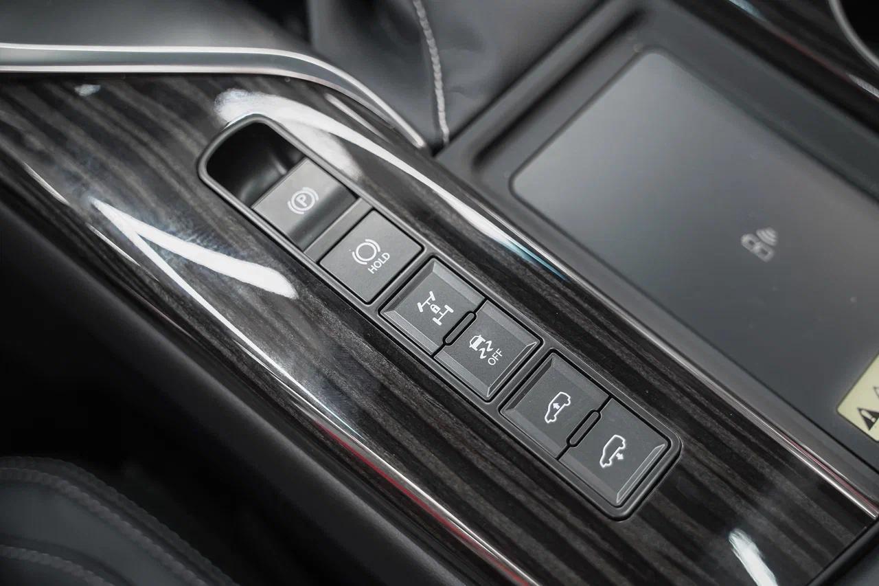 Lexus LX 2025, черный, ДЦ Орехово