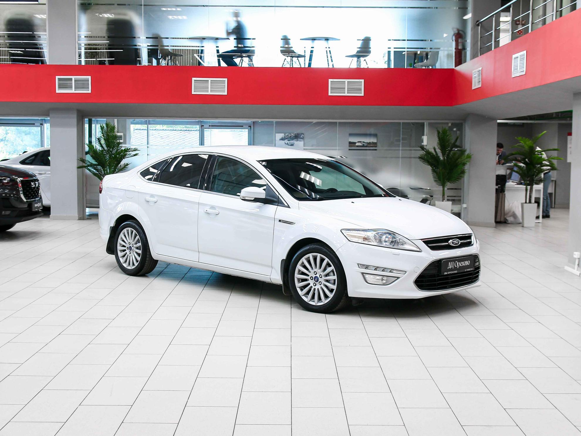 Ford Mondeo 2012, белый, ДЦ Орехово