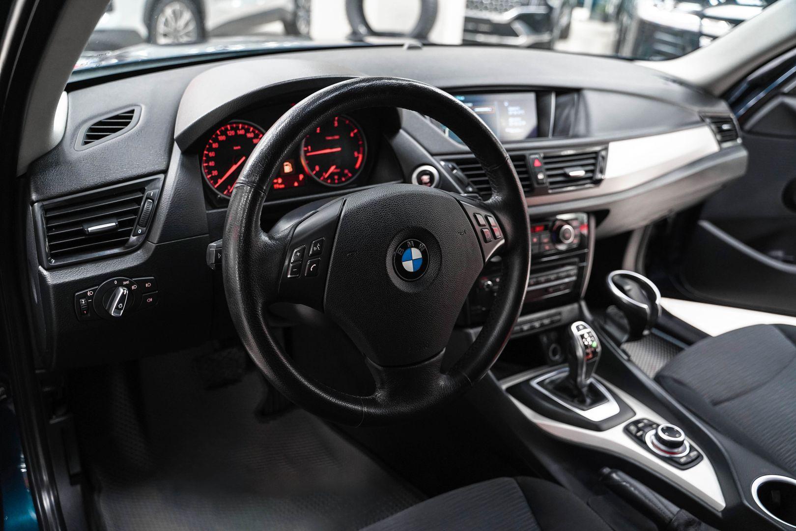 BMW X1 2013, синий, ДЦ Орехово