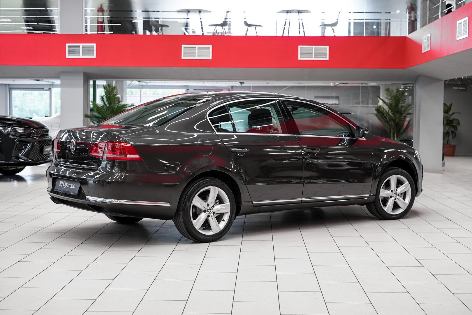 Volkswagen Passat 2014, коричневый, ДЦ Орехово