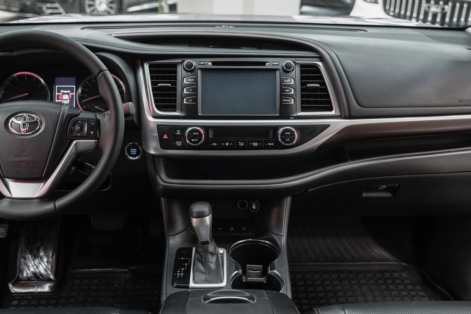 Toyota Highlander 2014, серый, ДЦ Орехово