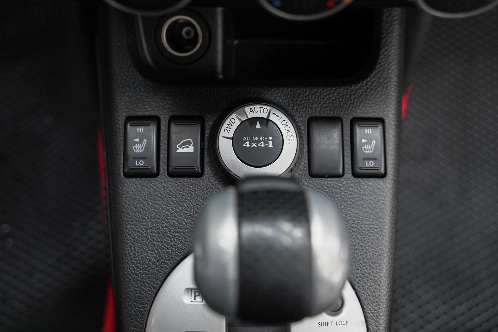 Nissan X-Trail 2013, черный, ДЦ Орехово