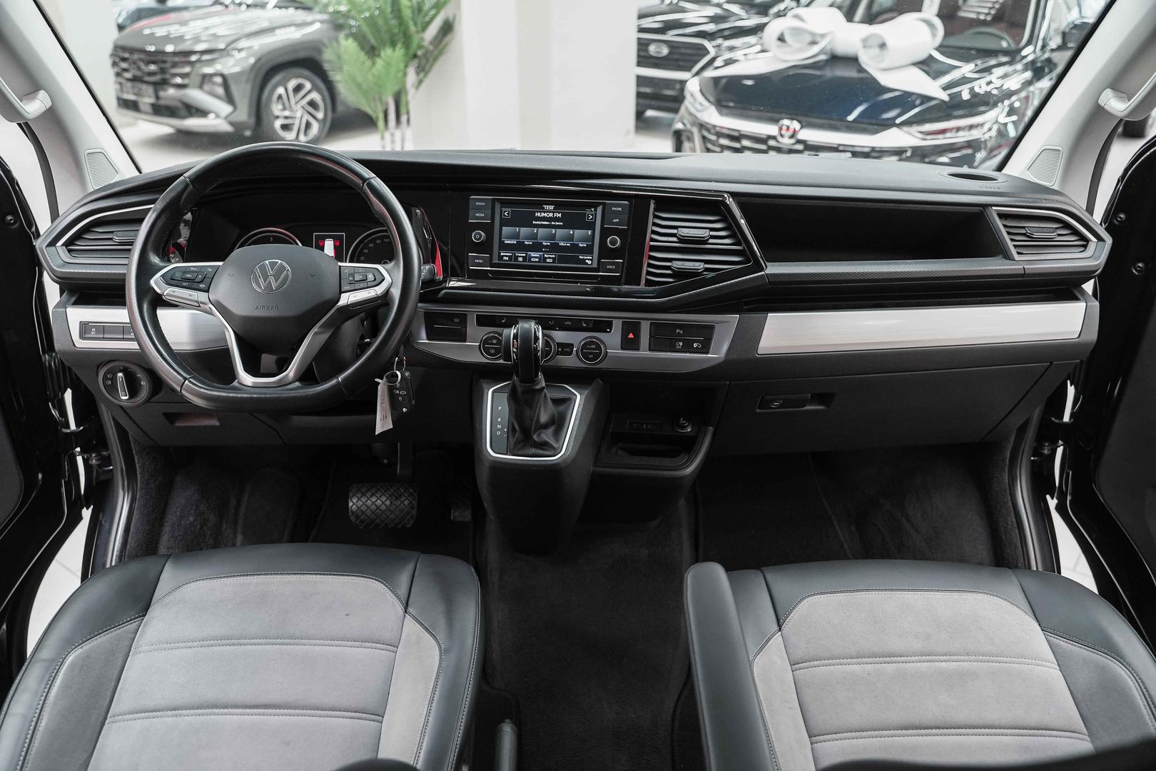 Volkswagen Multivan 2020, синий, ДЦ Орехово