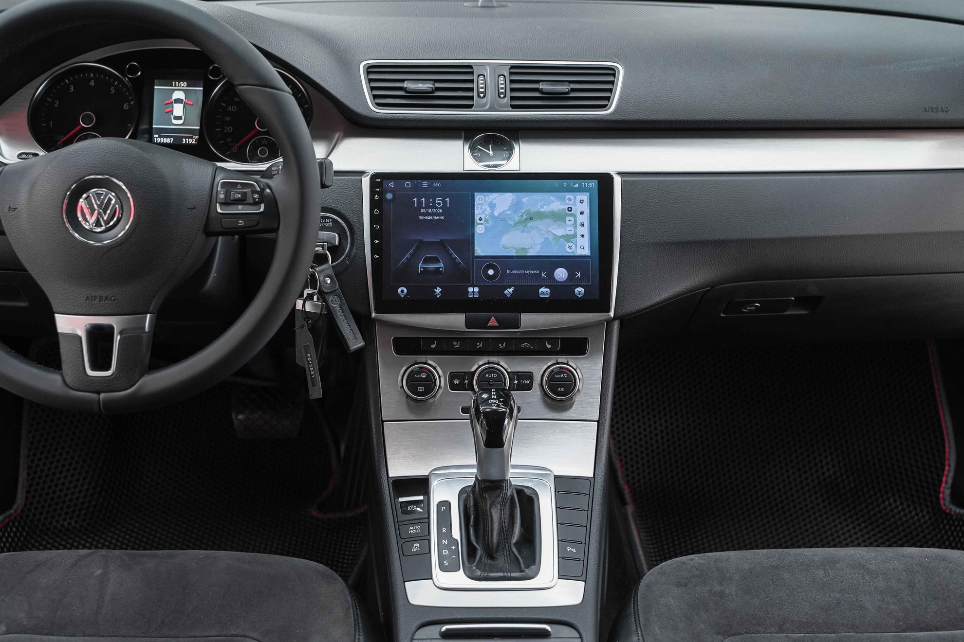 Volkswagen Passat 2012, белый, ДЦ Орехово