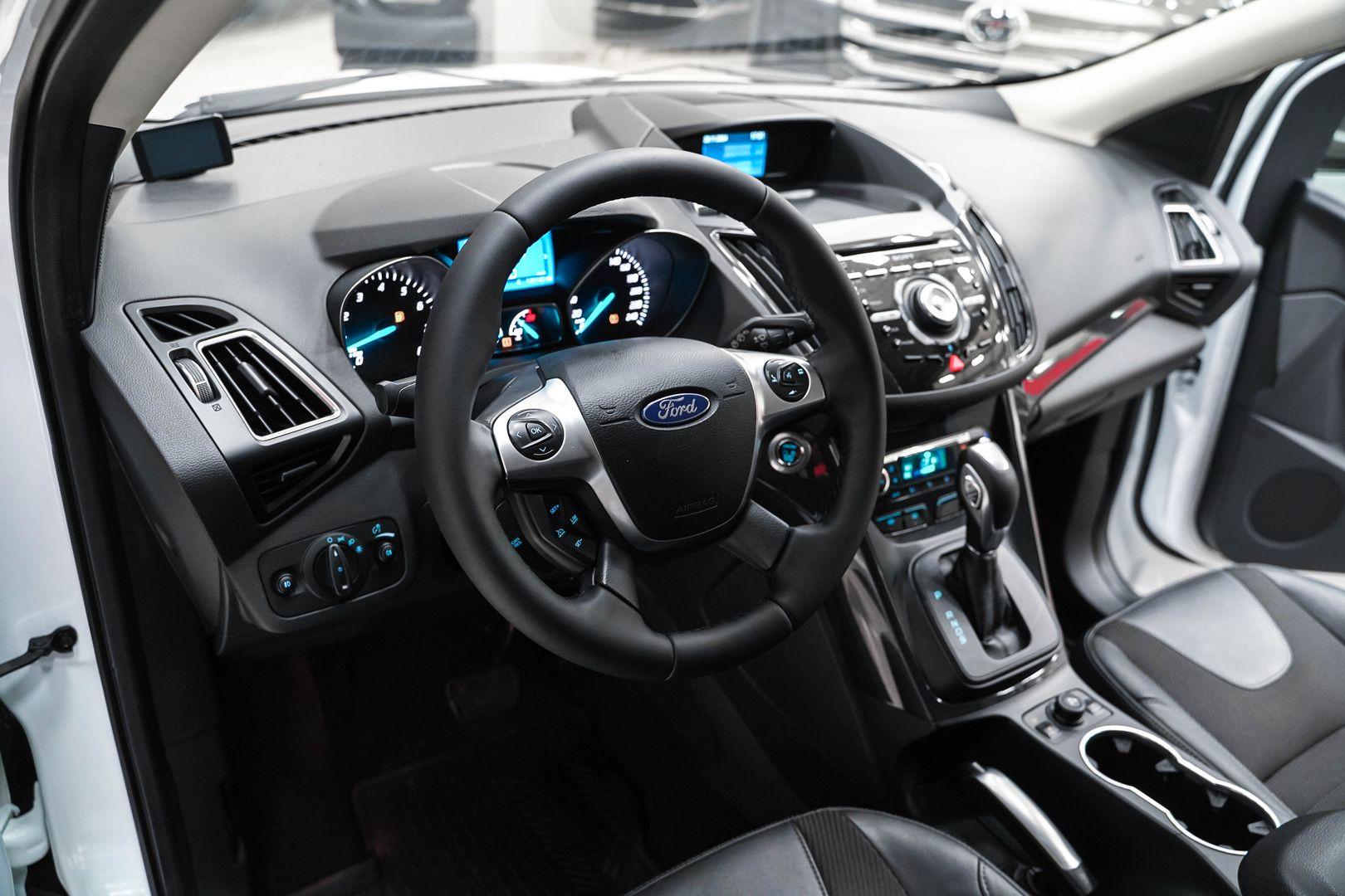 Ford Kuga 2016, белый, ДЦ Орехово