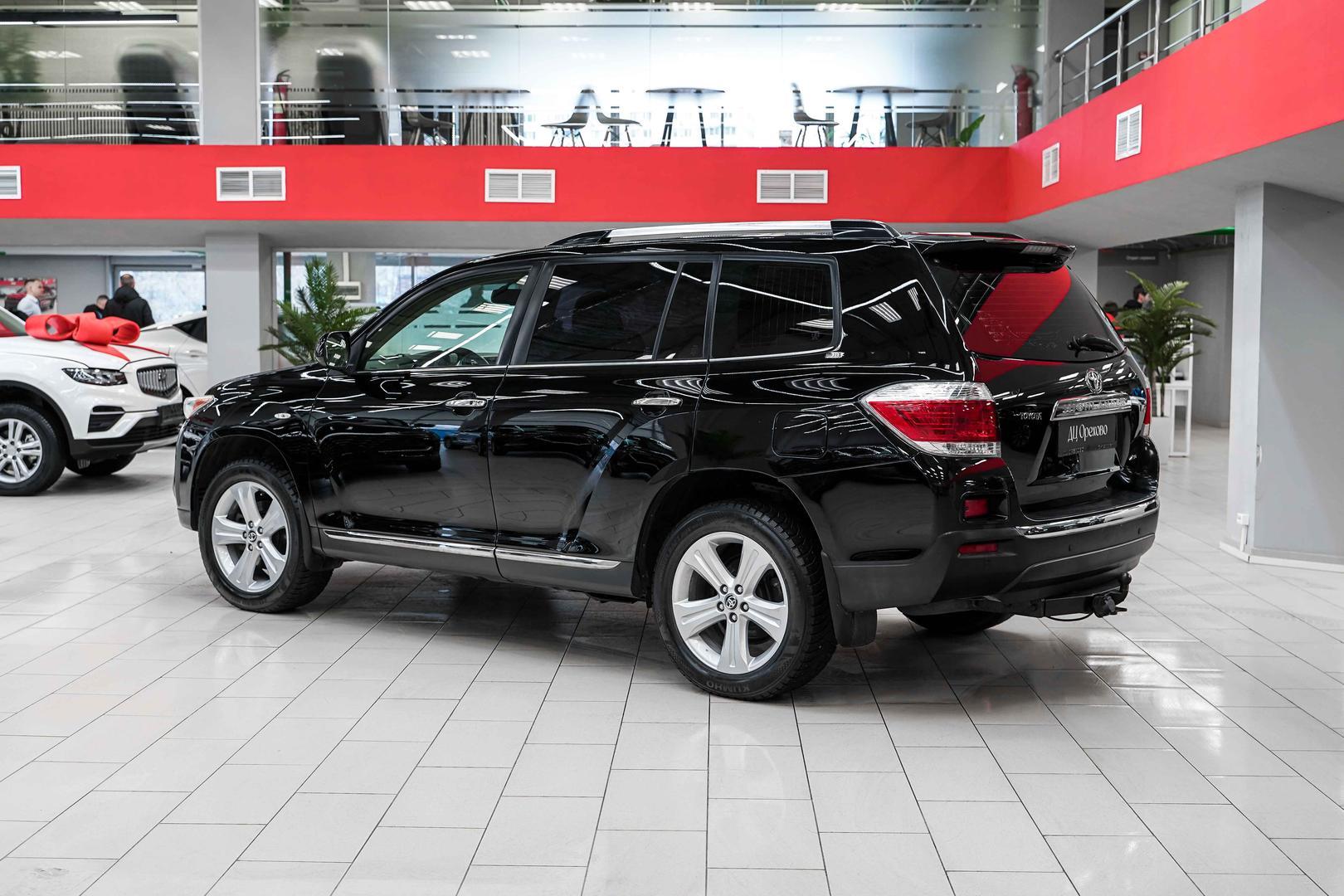Toyota Highlander 2012, черный, ДЦ Орехово