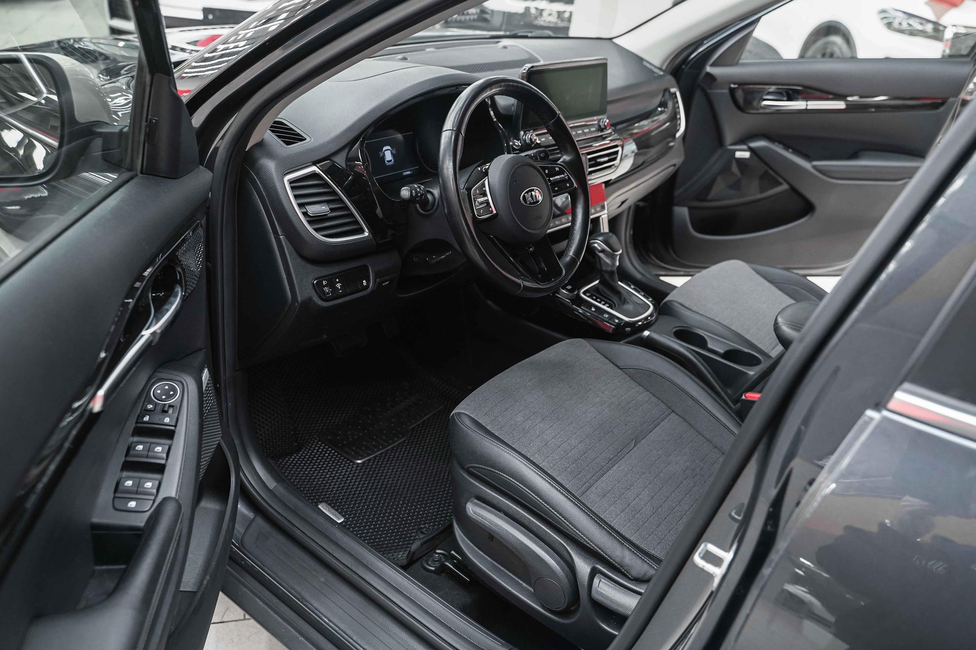 Kia Seltos 2020, серый, ДЦ Орехово