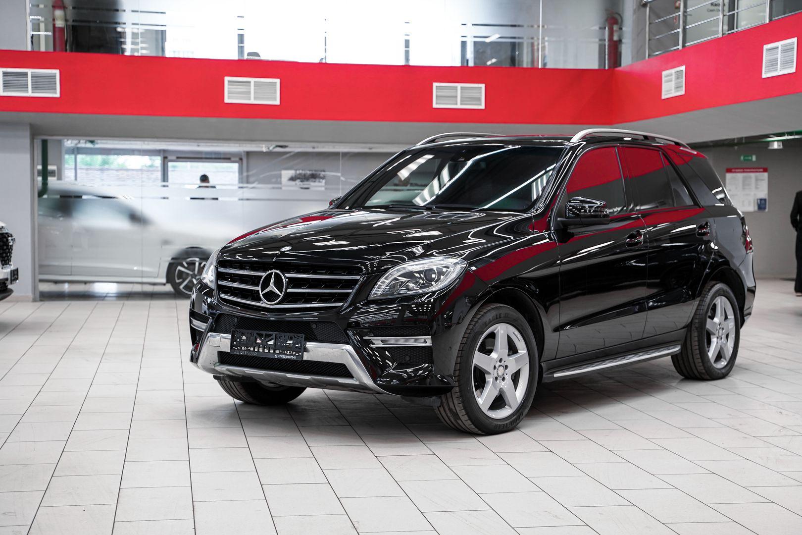 Mercedes-Benz M-Класс 2012, черный, ДЦ Орехово