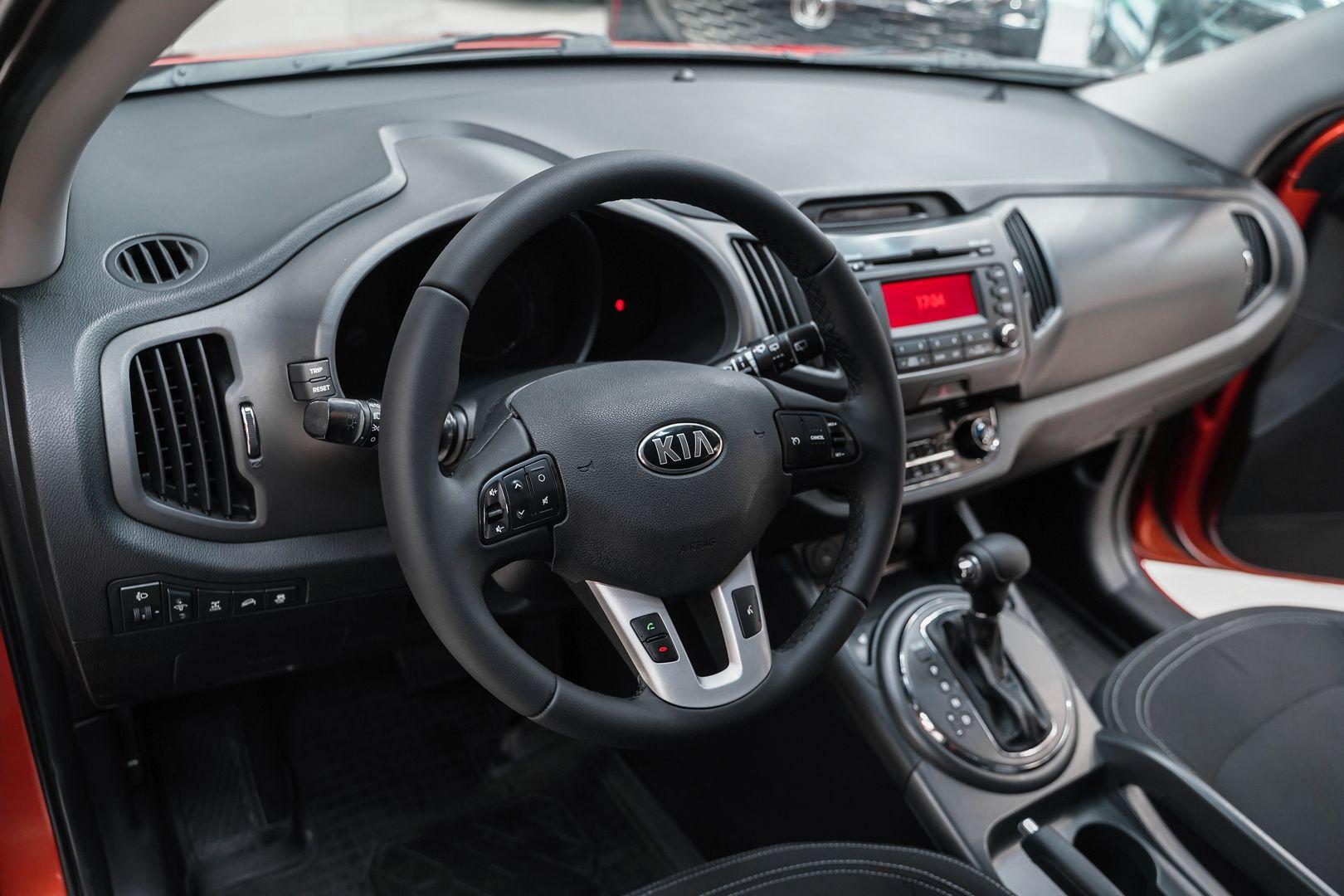 Kia Sportage 2011, оранжевый, ДЦ Орехово