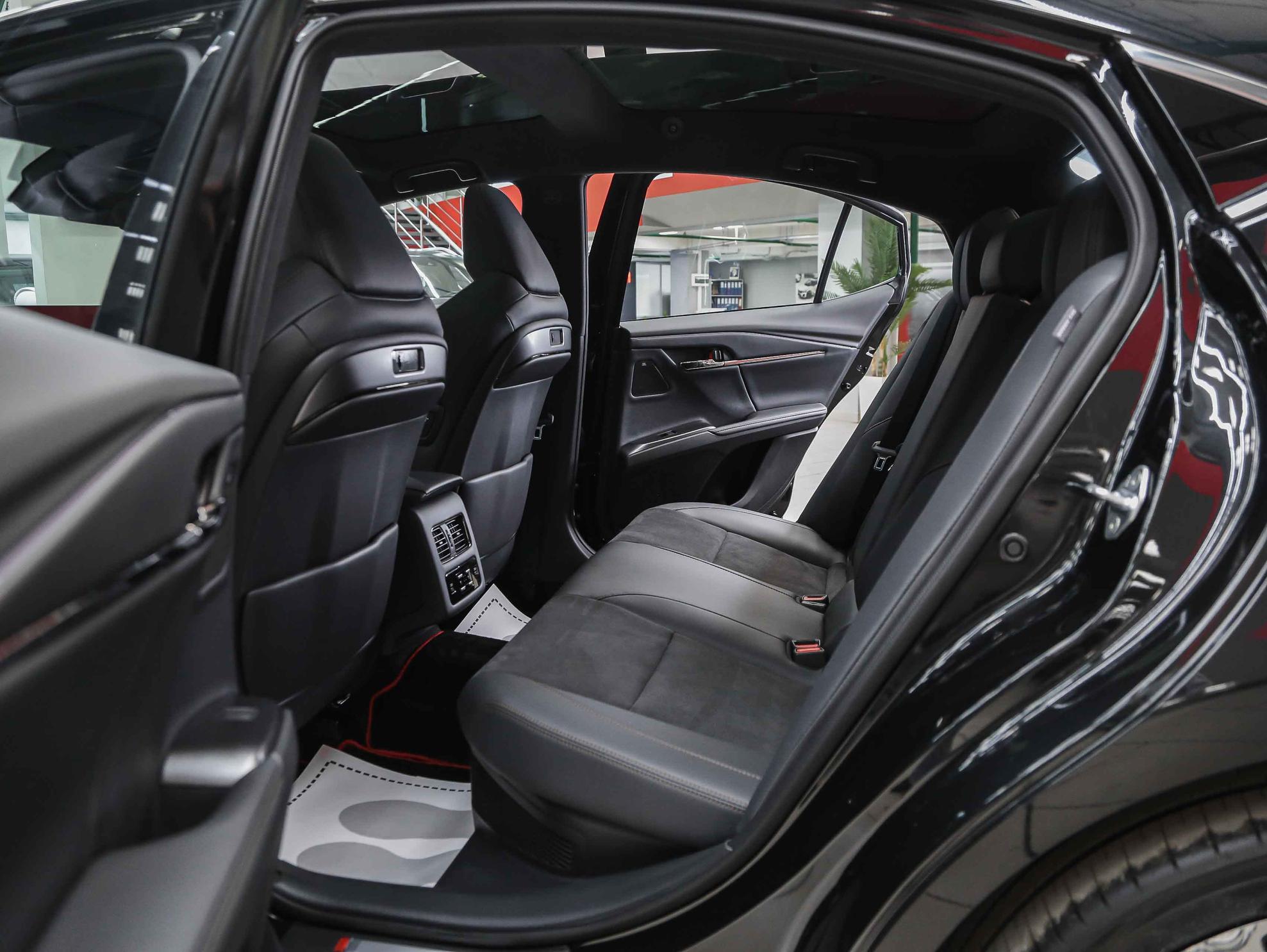 Toyota Camry 2026, черный, ДЦ Орехово