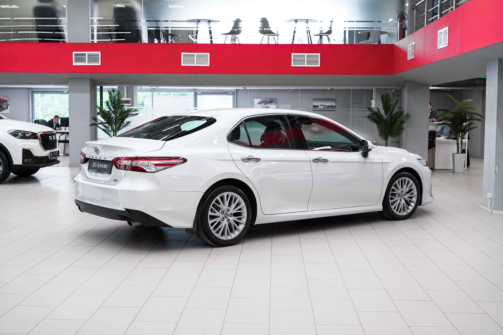 Toyota Camry 2019, черный, ДЦ Орехово