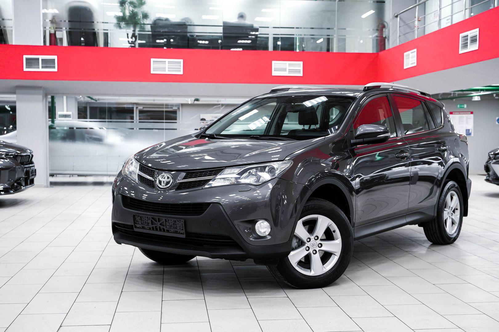 Toyota RAV4 2013, серый, ДЦ Орехово
