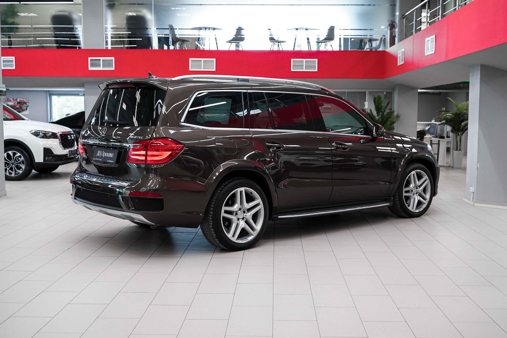 Mercedes-Benz GL-Класс 2013, коричневый, ДЦ Орехово