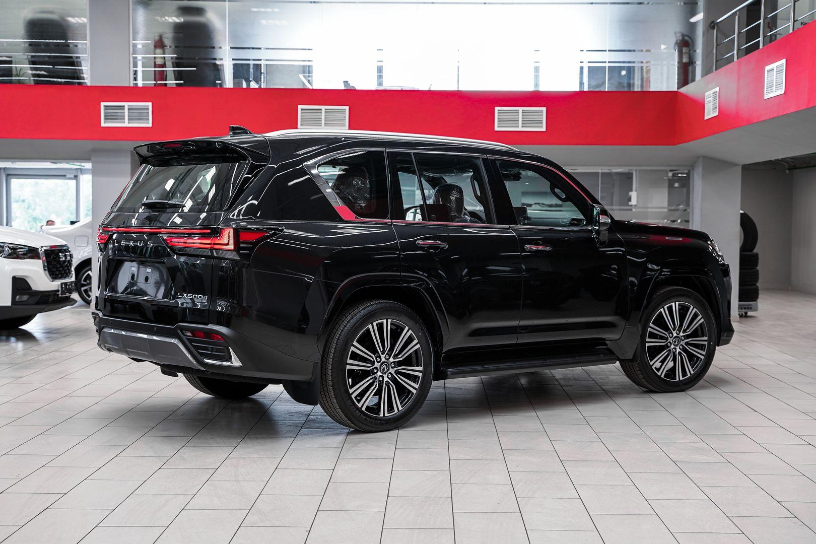 Lexus LX 2025, черный, ДЦ Орехово