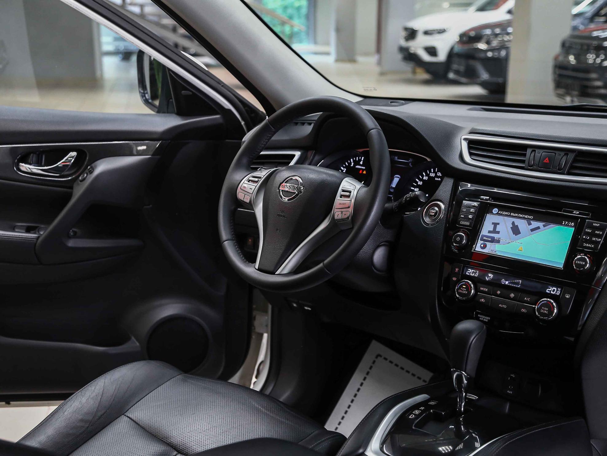 Nissan X-Trail 2015, белый, ДЦ Орехово