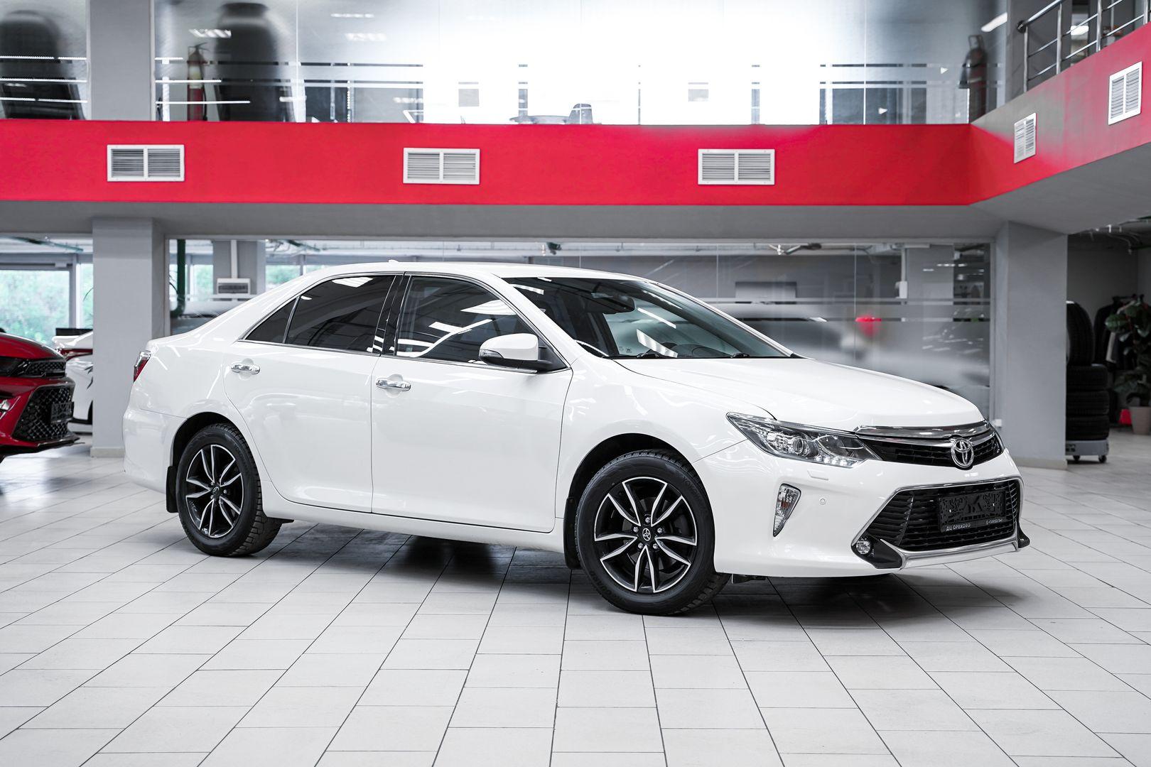 Toyota Camry 2018, белый, ДЦ Орехово