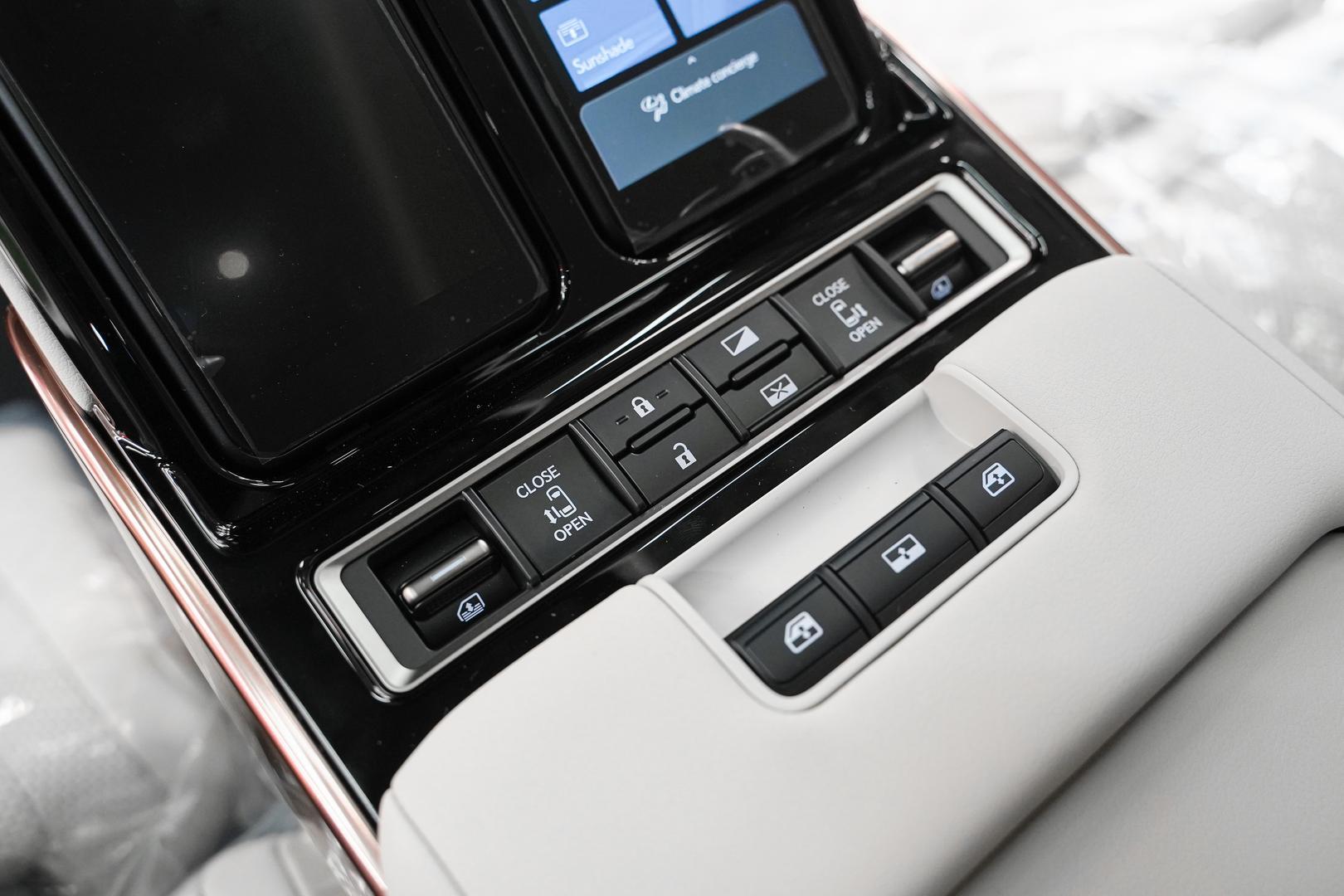 Lexus LM 2026, черный, ДЦ Орехово