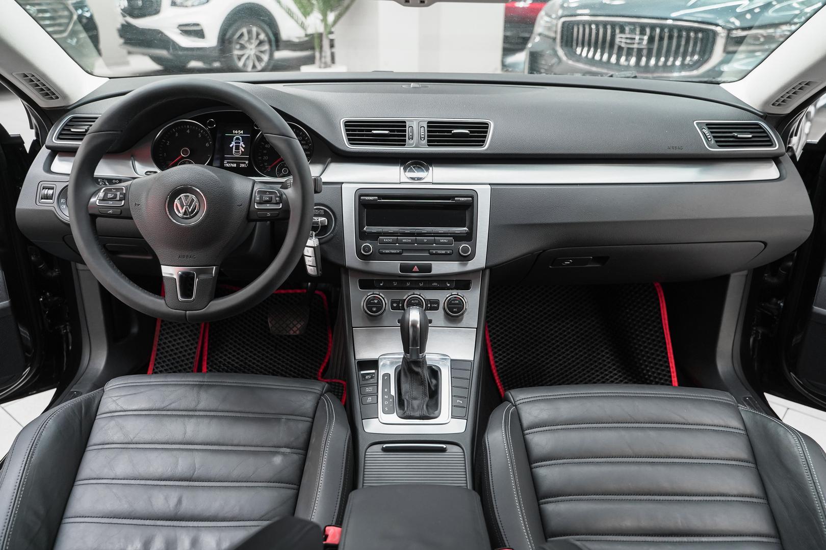 Volkswagen Passat CC 2012, черный, ДЦ Орехово