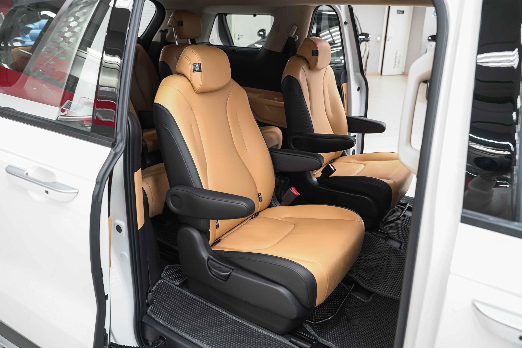 Kia Carnival 2021, белый, ДЦ Орехово