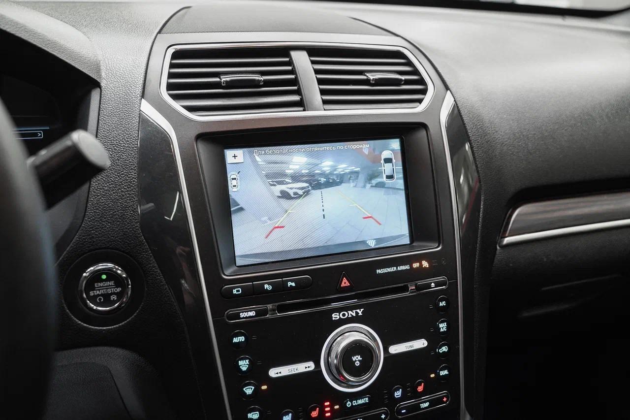 Ford Explorer 2016, черный, ДЦ Орехово