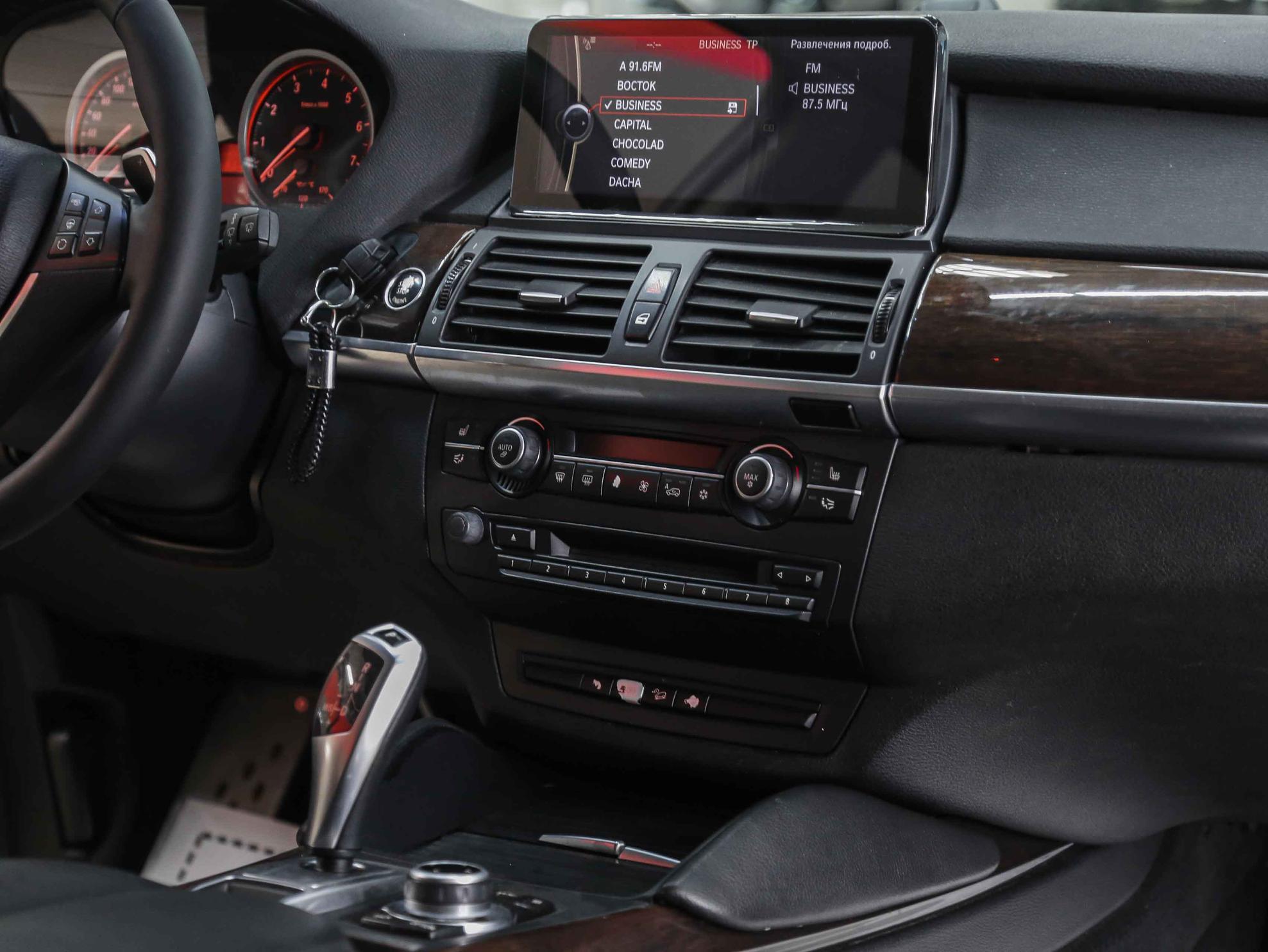 BMW X6 2013, белый, ДЦ Орехово