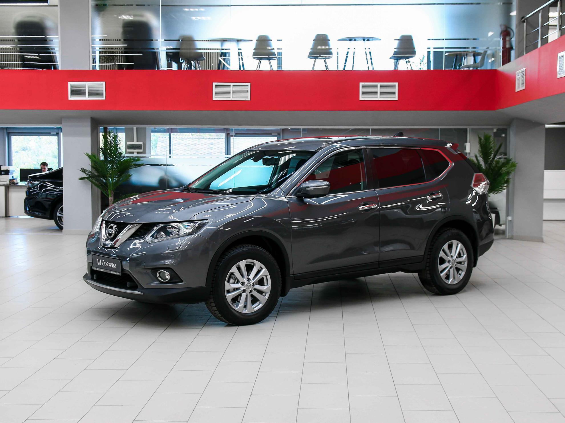 Nissan X-Trail 2015, серый, ДЦ Орехово