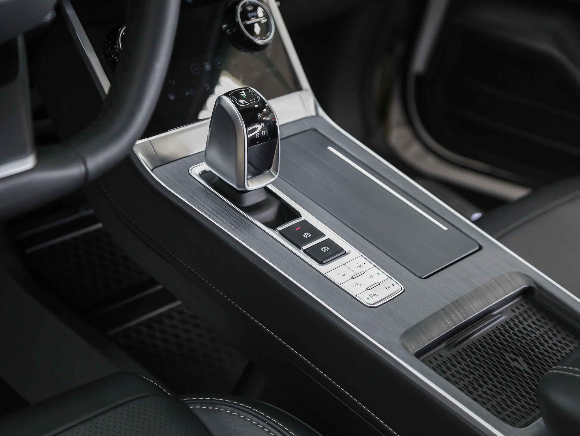 Chery Tiggo 7 Pro Plug-in Hybrid 2023, белый, ДЦ Орехово