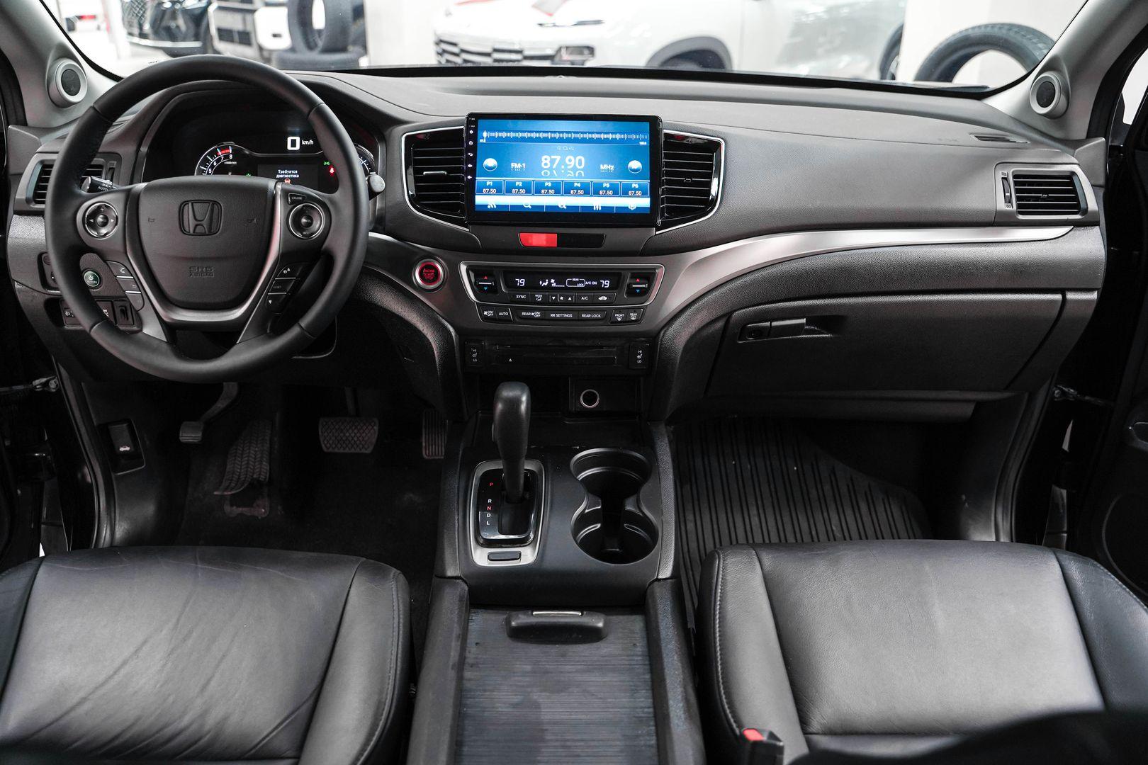 Honda Pilot 2016, черный, ДЦ Орехово