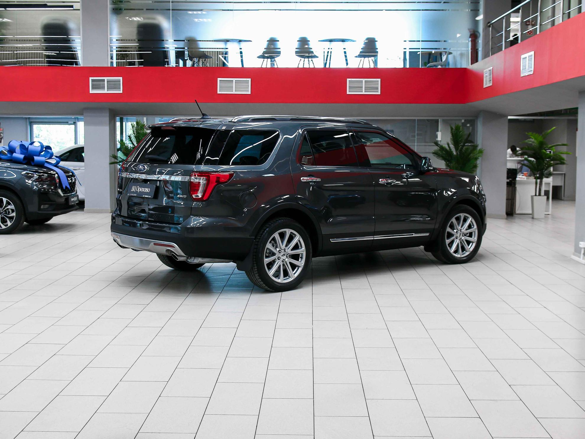 Ford Explorer 2017, серый, ДЦ Орехово
