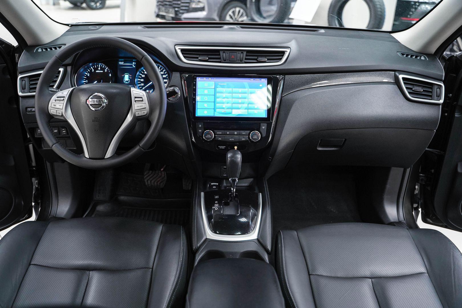 Nissan X-Trail 2016, зеленый, ДЦ Орехово