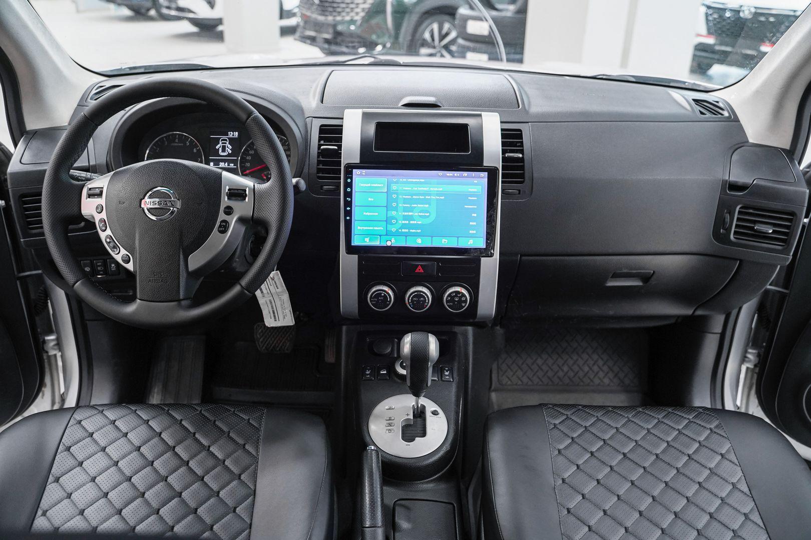 Nissan X-Trail 2012, серебряный, ДЦ Орехово