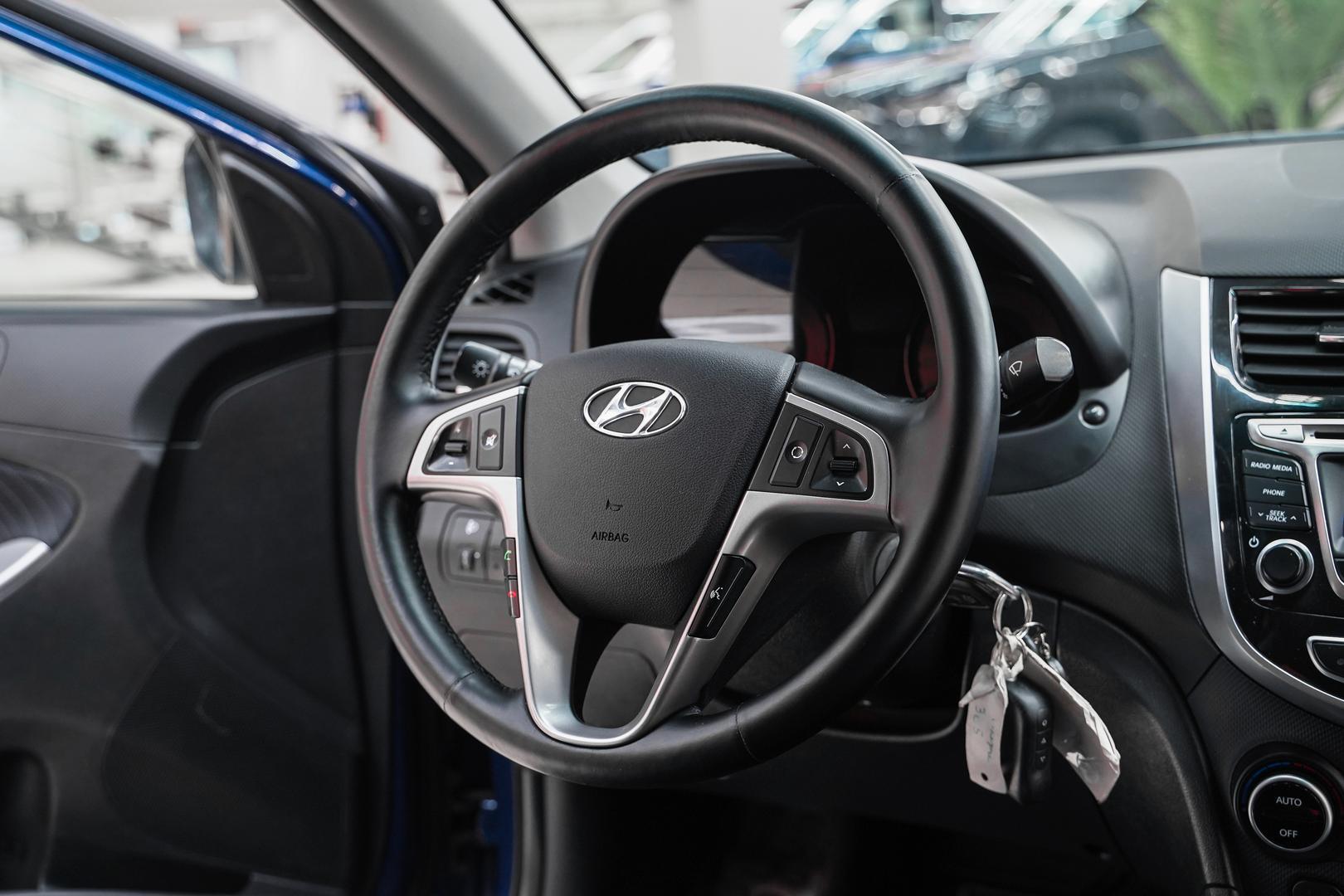 Hyundai Solaris 2016, синий, ДЦ Орехово