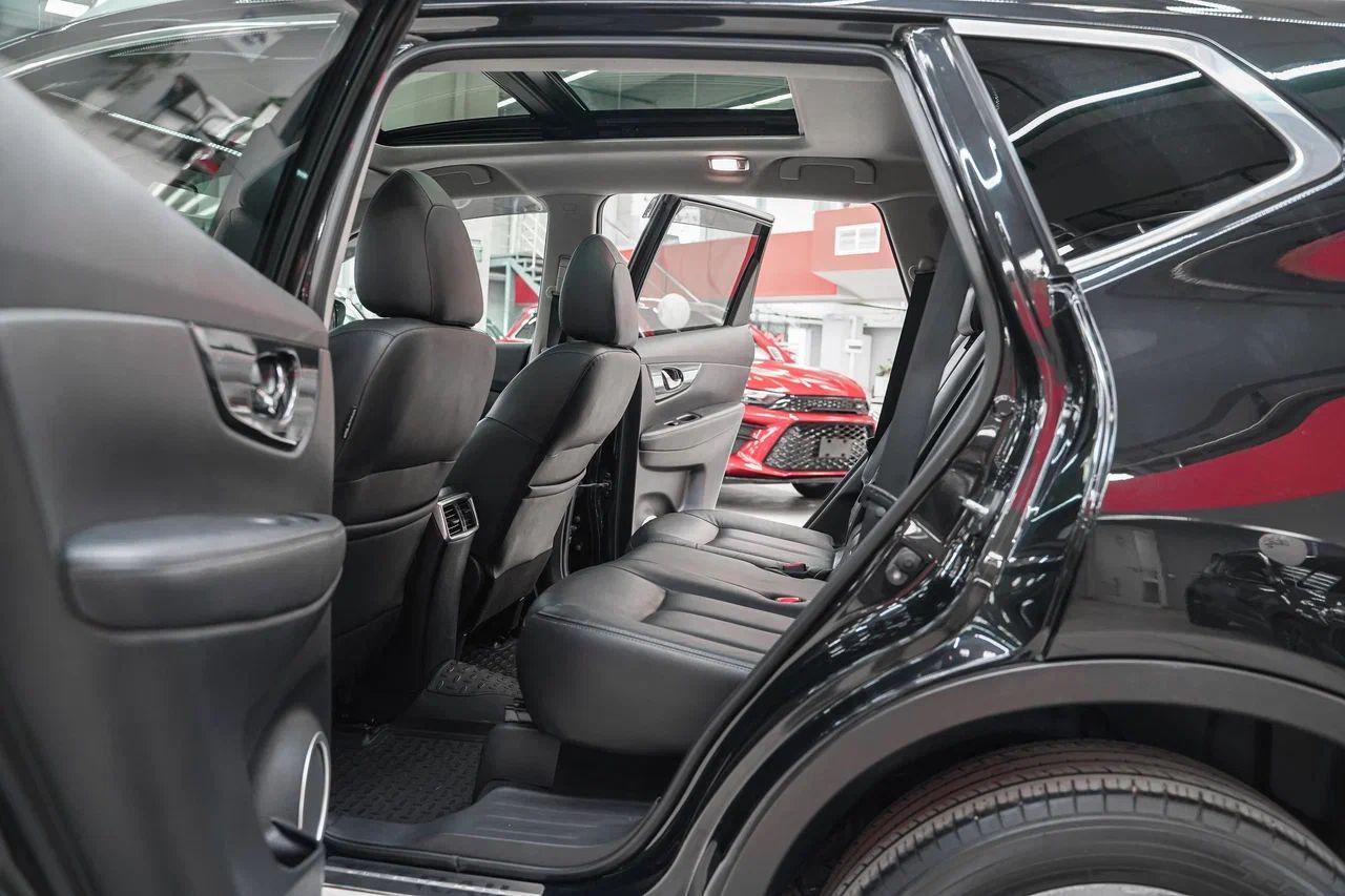 Nissan X-Trail 2016, черный, ДЦ Орехово