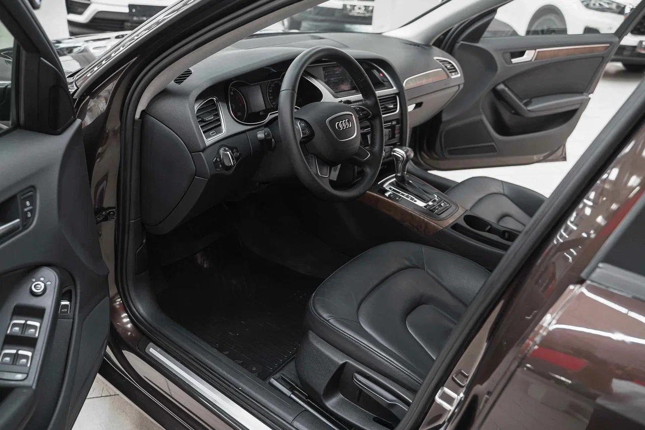 Audi A4 2014, коричневый, ДЦ Орехово