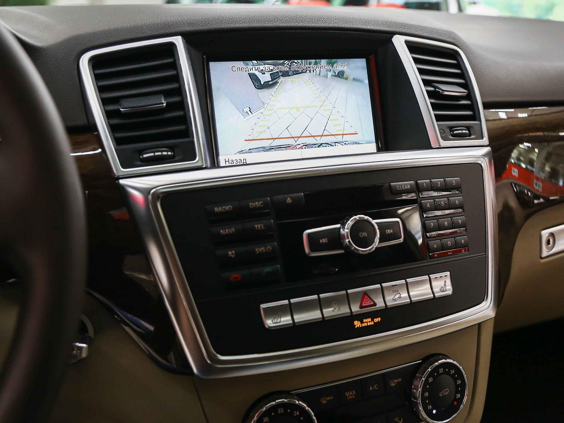Mercedes-Benz M-Класс 2012, белый, ДЦ Орехово