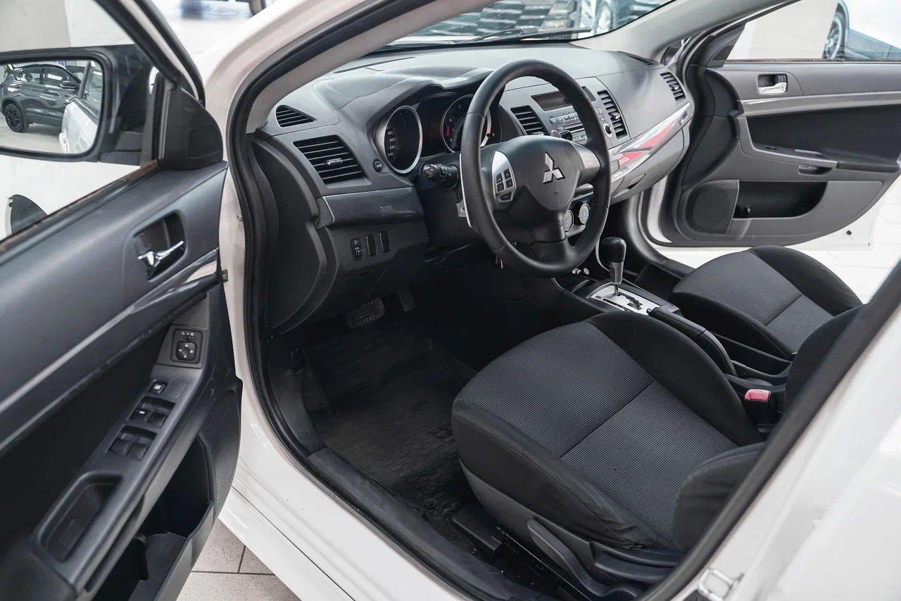 Mitsubishi Lancer 2008, белый, ДЦ Орехово